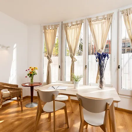 Mayerling Schumann Apartment Barcelona